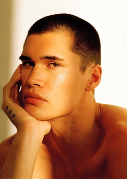 Adryan Hanson photo