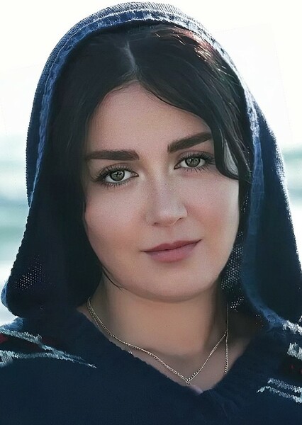 Afsaneh Pakroo photo