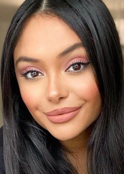 Afshan Azad photo