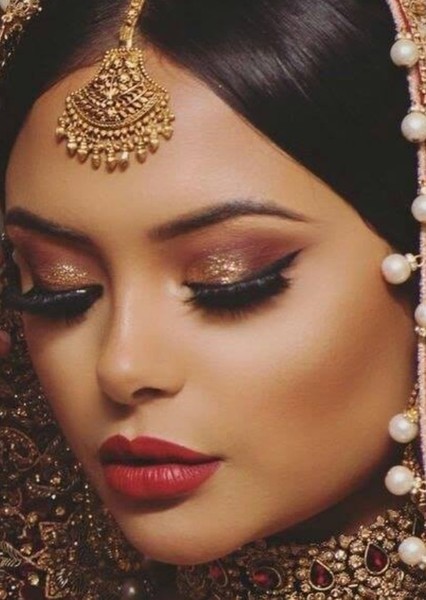 Afshan Azad photo