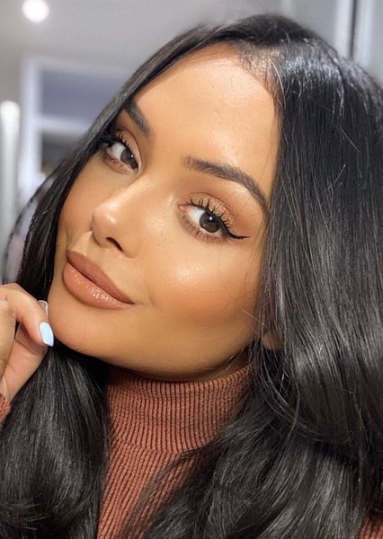Afshan Azad photo