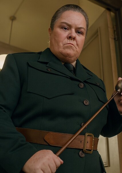 Agatha Trunchbull (Rosie O'Donnell) photo