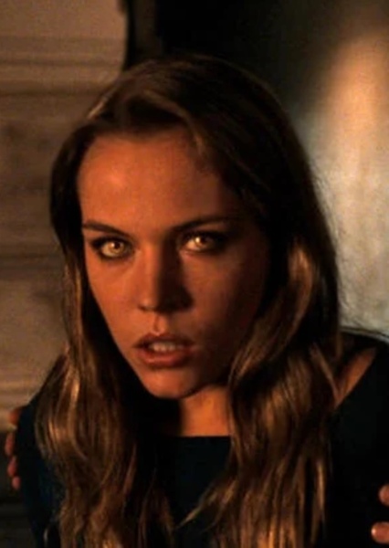 Agnes Bruckner photo