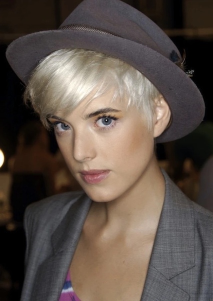 Agyness Deyn photo