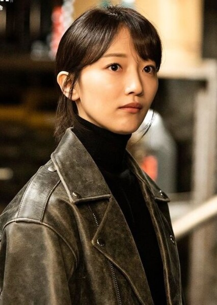 Ahn Go-Eun photo
