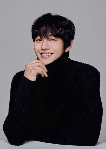 Ahn Hyo-seop photo