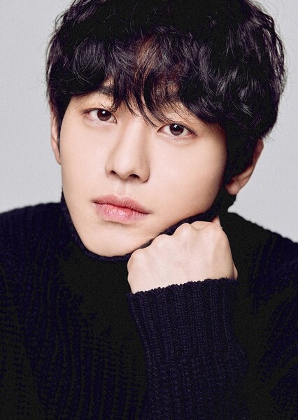 Ahn Hyo-seop photo