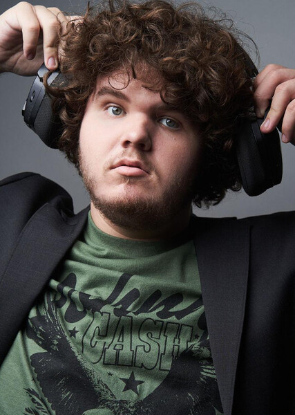 Aidan Delbis photo