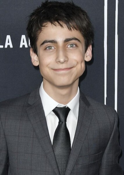 Aidan Gallagher photo