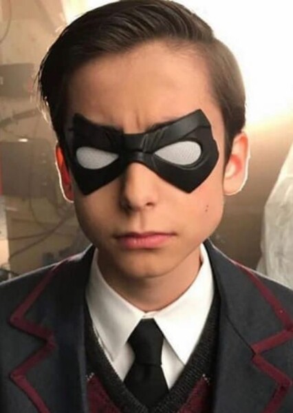 Aidan Gallagher photo