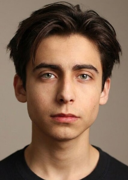 Aidan Gallagher photo