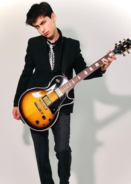 Aidan Gallagher photo