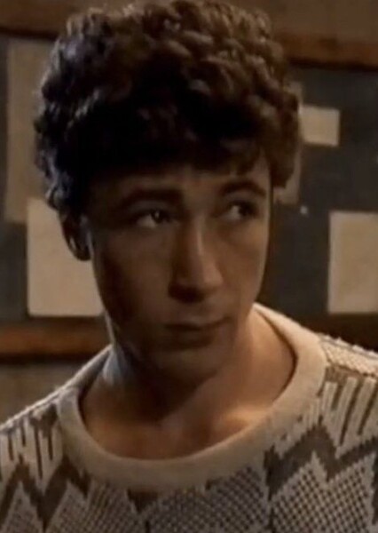 Aidan Gillen photo