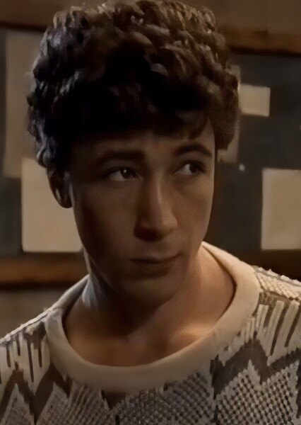 Aidan Gillen photo