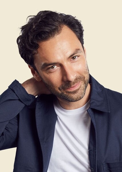 Aidan Turner photo