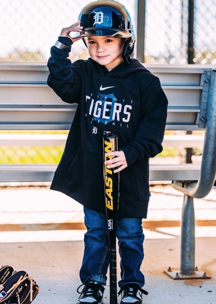 Aiden Javier Báez photo