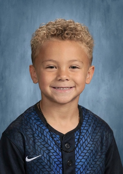 Aiden Javier Báez photo