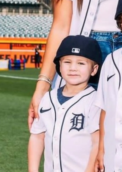 Aiden Javier Báez photo