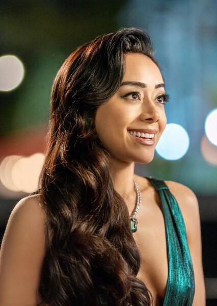 Aimee Garcia photo