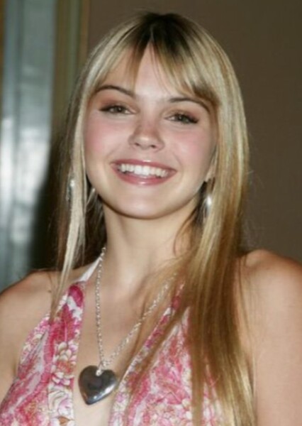 Aimee Teegarden photo