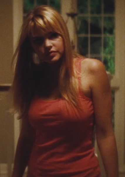 Aimee Teegarden photo