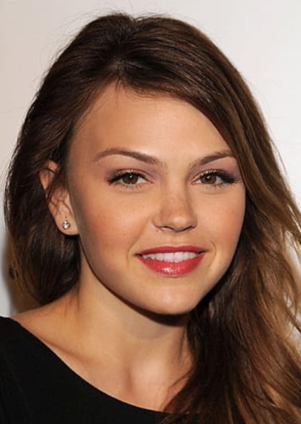 Aimee Teegarden photo