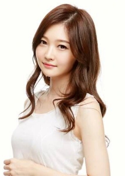 Aini (Kim Heejung)