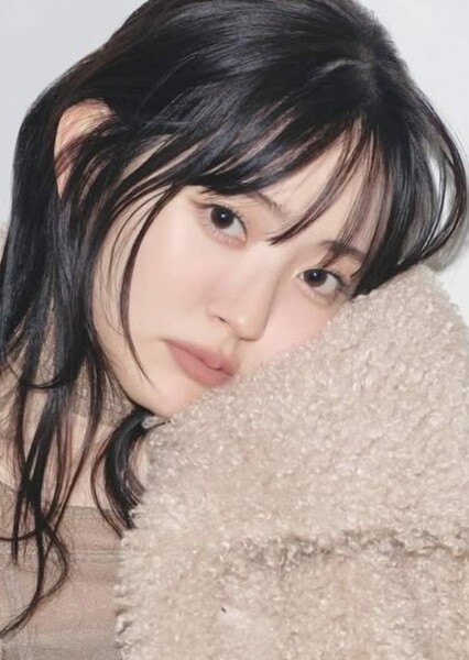 Airi Suzuki