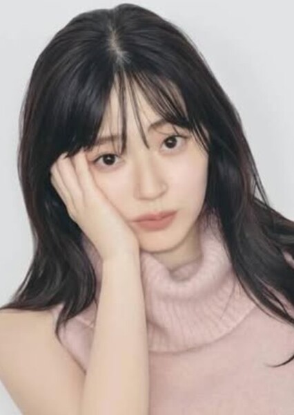 Airi Suzuki photo