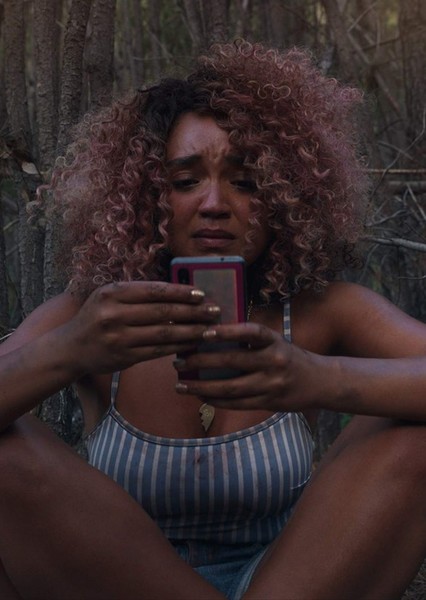 Aisha Dee photo