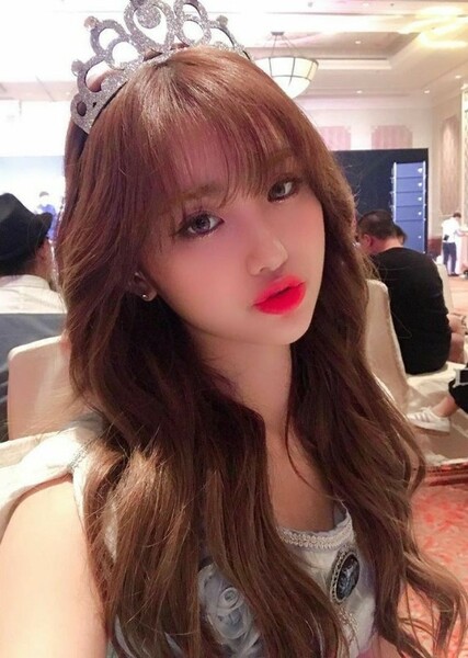 Aisha (EVERGLOW)