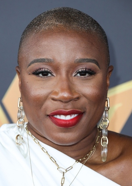 Aisha Hinds photo