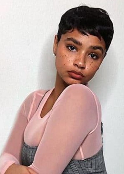 Aiyana Lewis photo