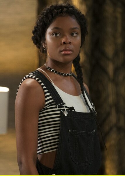 Ajiona Alexus photo