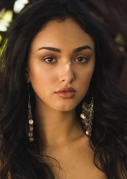 Akasha Collins photo