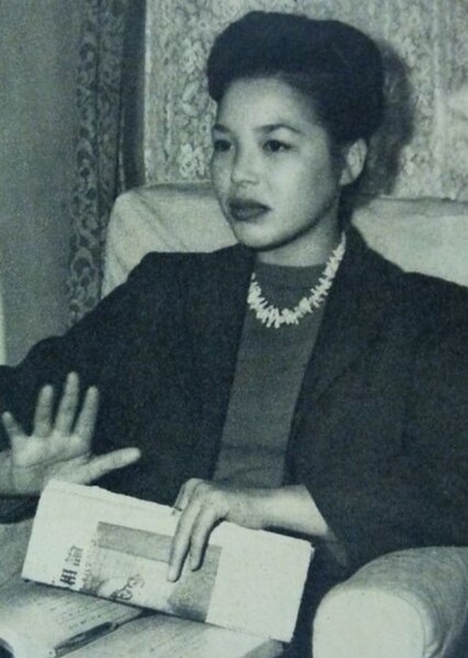 Akemi Negishi photo