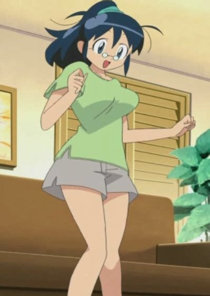 Aki Hinata photo