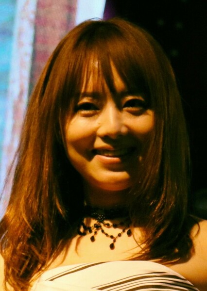 Akiho Yoshizawa photo