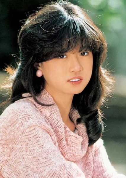 Akina Nakamori photo
