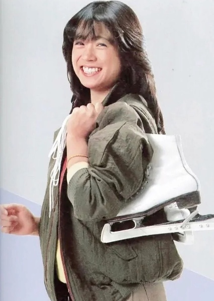 Akina Nakamori photo
