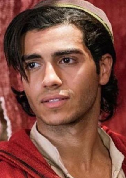 Aladdin (Mena Massoud)