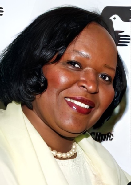 Alaina Reed Hall photo