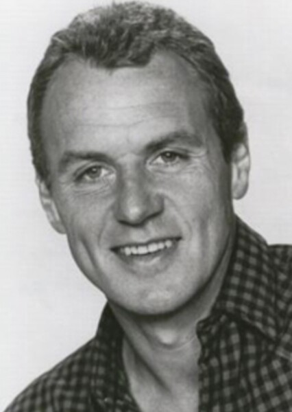 Alan Dale photo