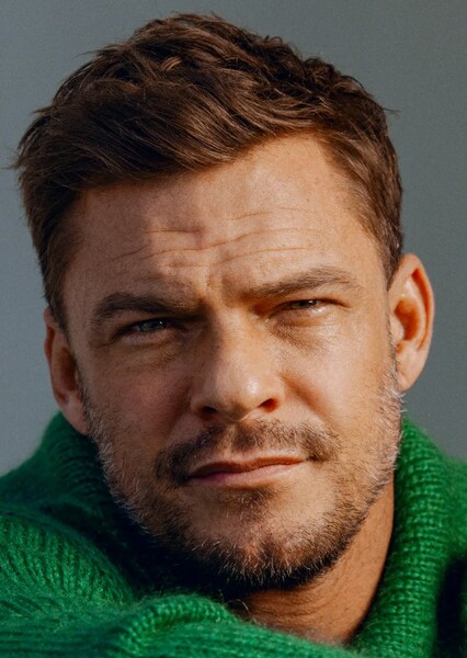 Alan Ritchson photo