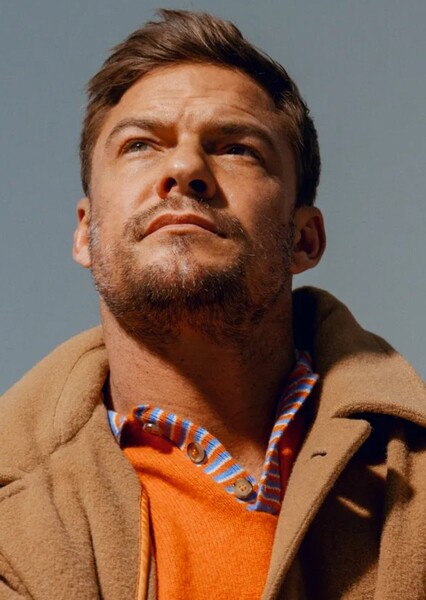 Alan Ritchson photo