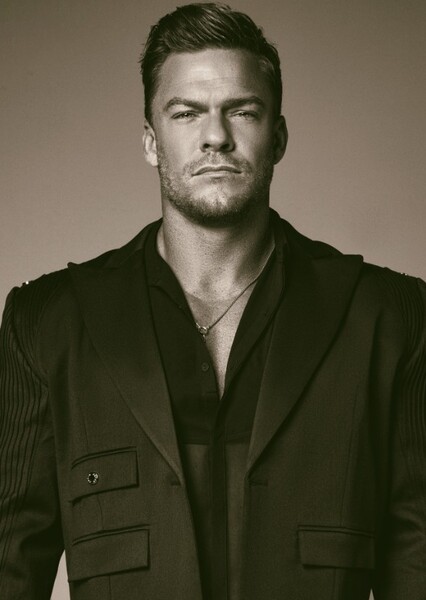 Alan Ritchson photo