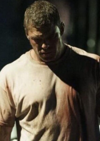 Alan Ritchson photo