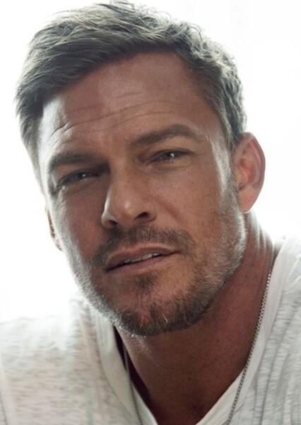 Alan Ritchson photo