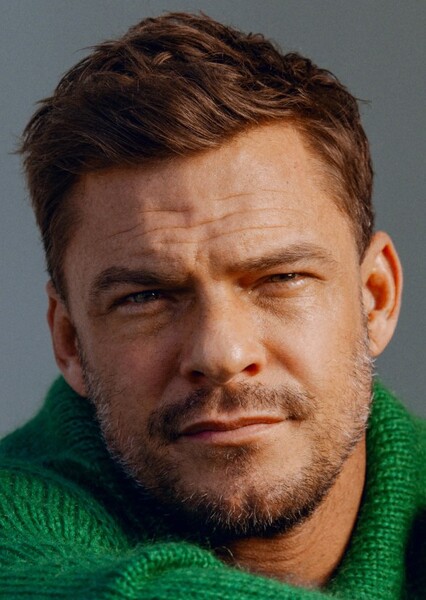Alan Ritchson photo
