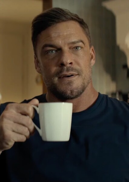 Alan Ritchson photo